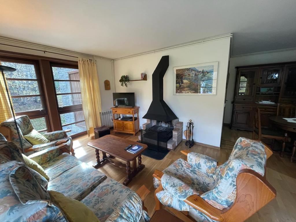 Bonito Apartamento Incles By Renttarter Екстериор снимка